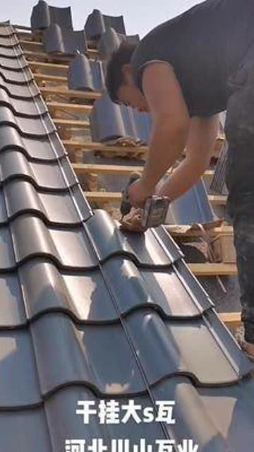 傳統(tǒng)與現(xiàn)代的融合 青磚青瓦與合成樹脂瓦建材全解析